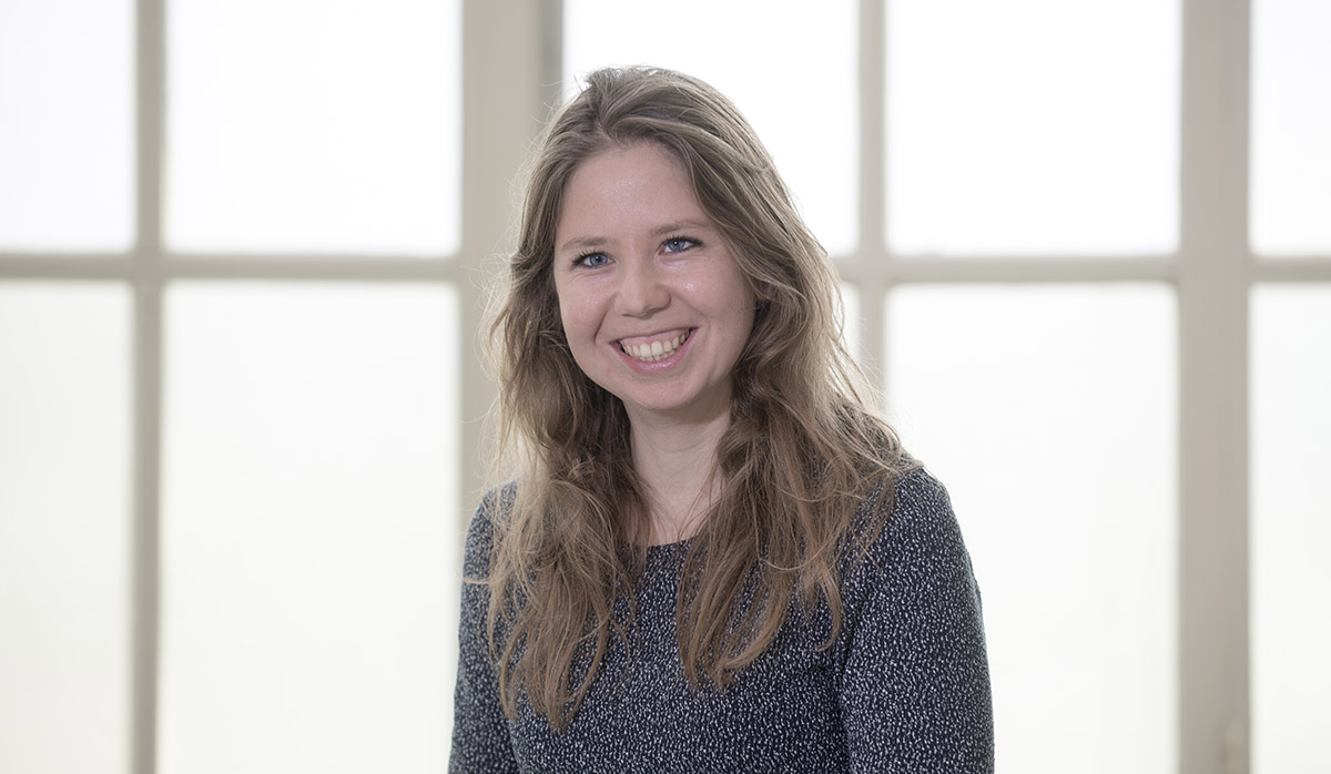 Dr. L.C.M. (Linde) van Dongen